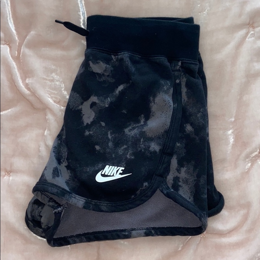 nike cotton shorts with pockets